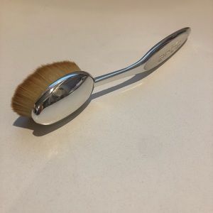 Artis Elite Mirror Oval 7 Brush